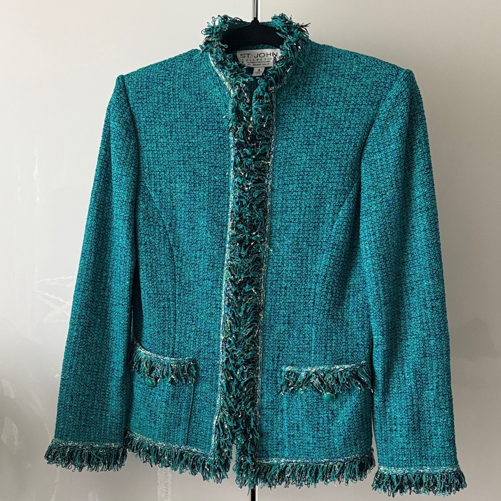 St. John Collection vintage 
Turquoise Textured knit fringe Blazer 8